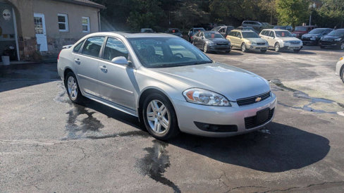 Used 2011 Chevrolet Impala LT w/ Luxury Edition Package image 3