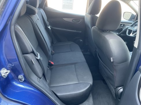 Used 2020 Nissan Rogue Sport S image 51