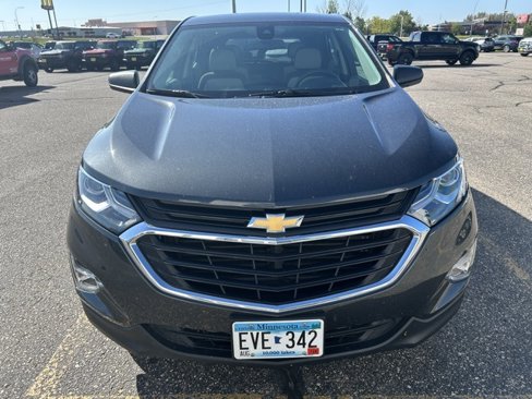Used 2020 Chevrolet Equinox LS image 2