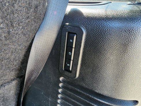 Used 2017 Ford Expedition Limited image 11