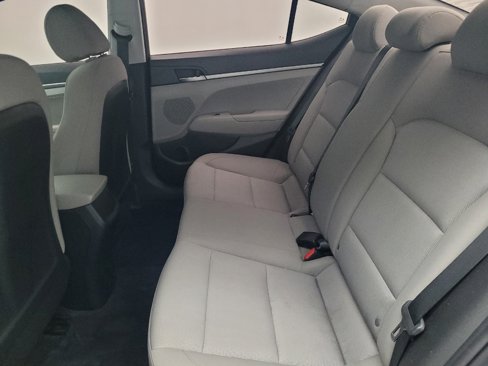 Used 2018 Hyundai Elantra SE image 18