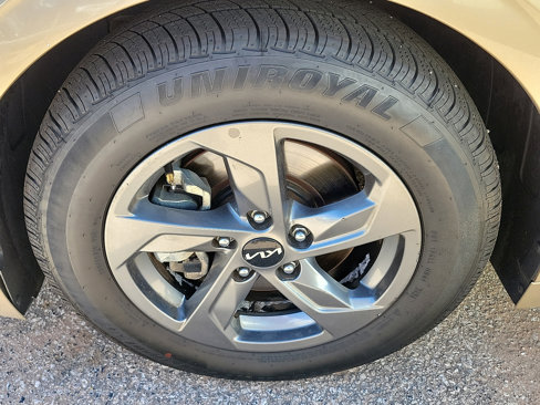 Used 2022 Kia K5 LXS image 5