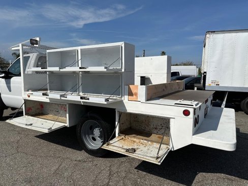 Used 2010 Ford F550 2WD Regular Cab Super Duty image 20