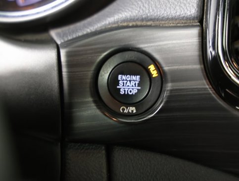 Used 2021 Jeep Grand Cherokee Laredo X image 24