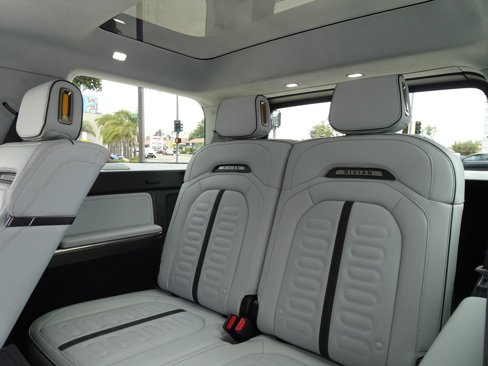 Used 2024 Rivian R1S Adventure image 19