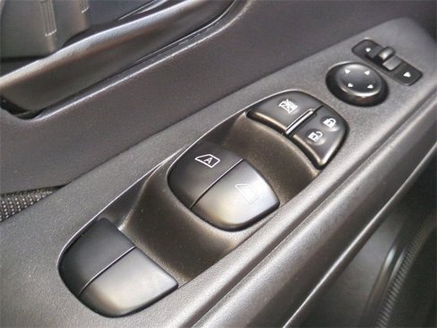 Used 2021 Nissan Kicks S image 22