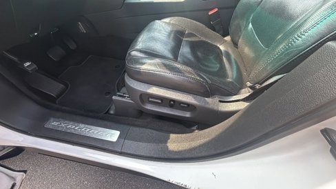 Used 2012 Ford Explorer Limited image 28