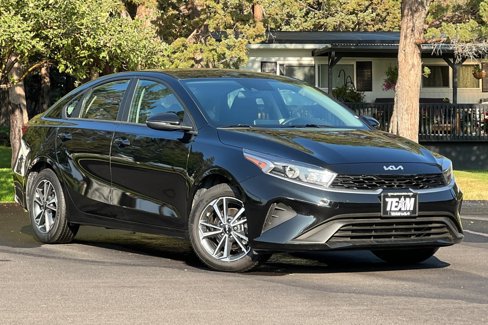 Certified 2023 Kia Forte LXS w/ LXS Technology Package image 2