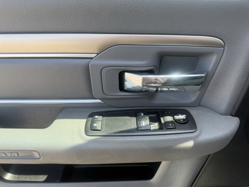 Used 2017 RAM 1500 Tradesman w/ Power & Remote Entry Group image 8