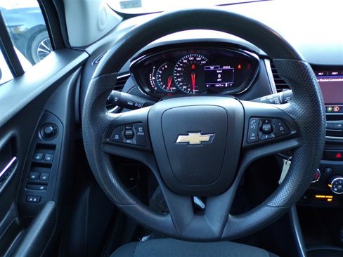 Used 2020 Chevrolet Trax LS w/ Fleet Convenience Package image 31