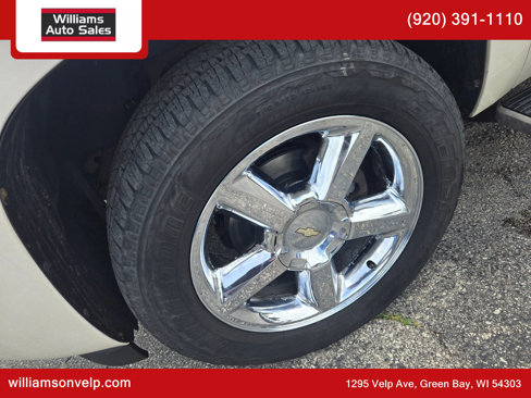 Used 2013 Chevrolet Suburban LTZ image 10