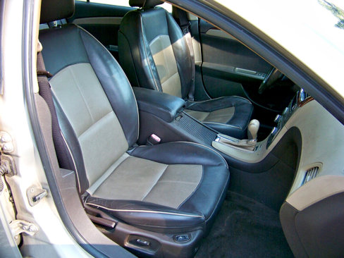 Used 2009 Chevrolet Malibu LTZ image 39