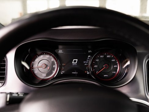 Used 2019 Dodge Charger SXT w/ Blacktop Package image 15