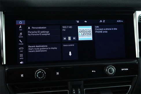 Used 2022 Porsche Macan image 45