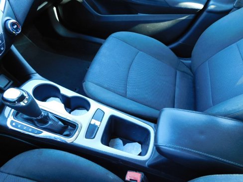 Used 2018 Chevrolet Cruze LS image 32
