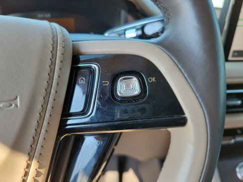 Used 2020 Lincoln Aviator Reserve w/ Equipment Group 202A image 33