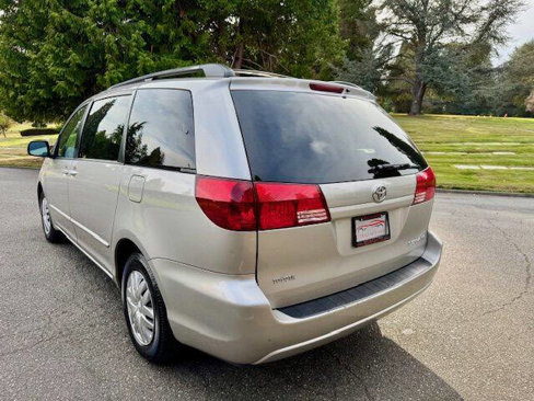 Used 2005 Toyota Sienna LE image 8