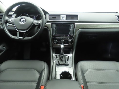 Used 2016 Volkswagen Passat 1.8T SE image 13