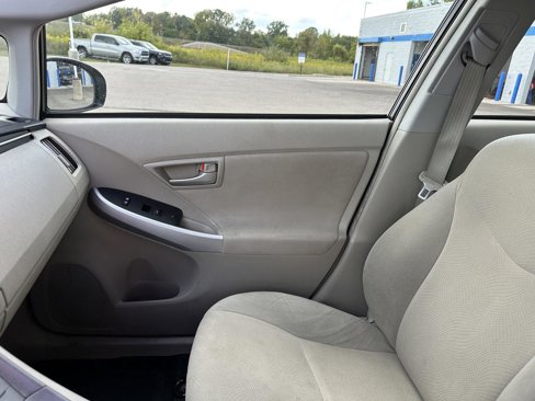 Used 2015 Toyota Prius Three image 33