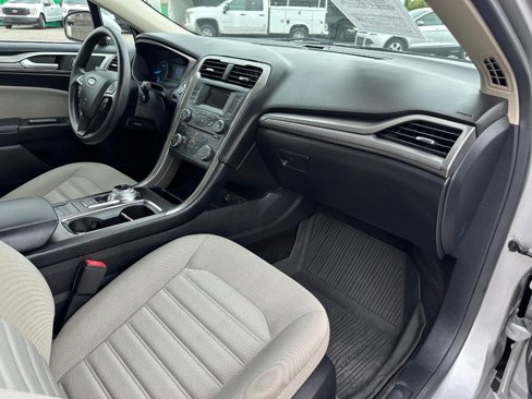 Used 2017 Ford Fusion S image 20