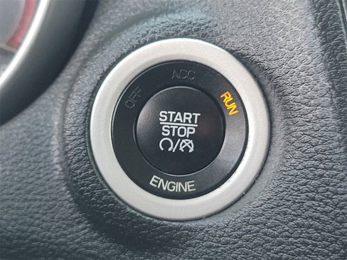 Used 2014 Dodge Journey SXT w/ Flexible Seating Group image 15
