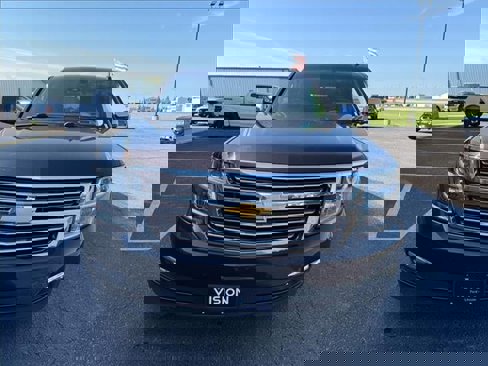 Used 2018 Chevrolet Suburban Premier image 1