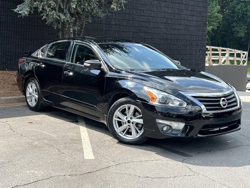 Used 2015 Nissan Altima 2.5 SL w/ Moonroof Package image 6