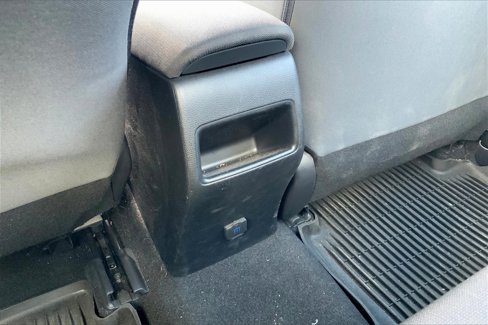 Used 2022 Toyota Corolla LE image 37