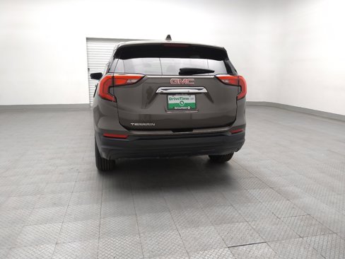 Used 2020 GMC Terrain SLE image 6