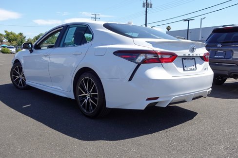 Used 2021 Toyota Camry SE image 7
