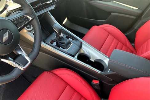 Used 2024 Dodge Hornet GT image 9