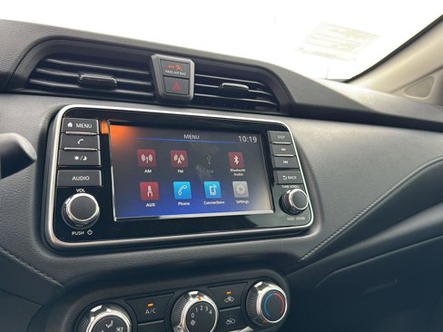 New 2025 Nissan Versa S image 21