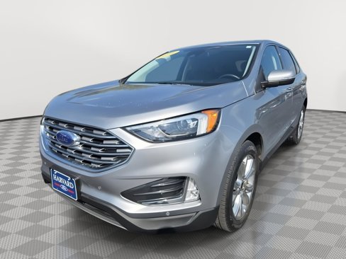 Used 2024 Ford Edge Titanium image 3