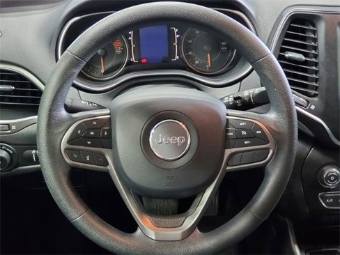 Used 2019 Jeep Cherokee Latitude w/ Popular Appearance Group image 19