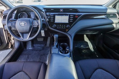 Used 2019 Toyota Camry L image 24