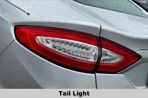 Used 2016 Ford Fusion SE image 30