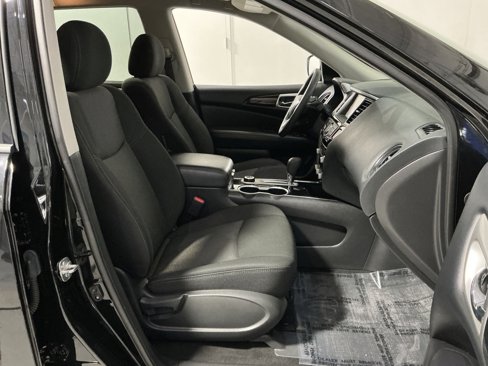 Used 2020 Nissan Pathfinder S image 33