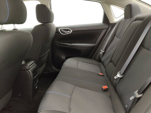 Used 2019 Nissan Sentra SR image 18