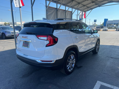 Used 2023 GMC Terrain SLT image 6