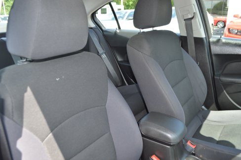 Used 2015 Chevrolet Cruze LT image 20