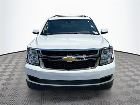 Used 2018 Chevrolet Suburban LT image 2