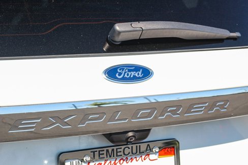 Used 2022 Ford Explorer XLT w/ Equipment Group 202A image 10