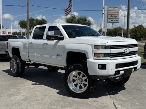 Used 2015 Chevrolet Silverado 2500 LT w/ LT Convenience Package image 2
