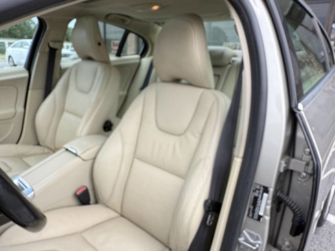 Used 2014 Volvo S60 T5 image 18
