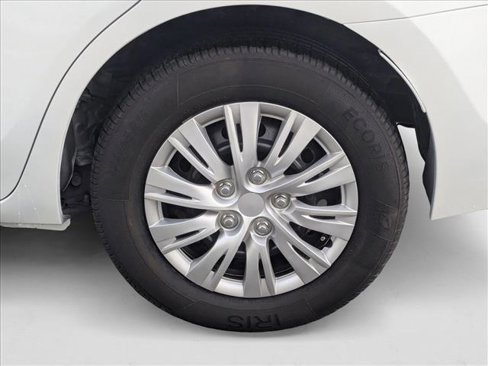 Used 2014 Toyota Corolla LE image 13