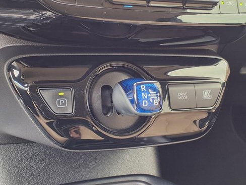 Used 2020 Toyota Prius LE image 22