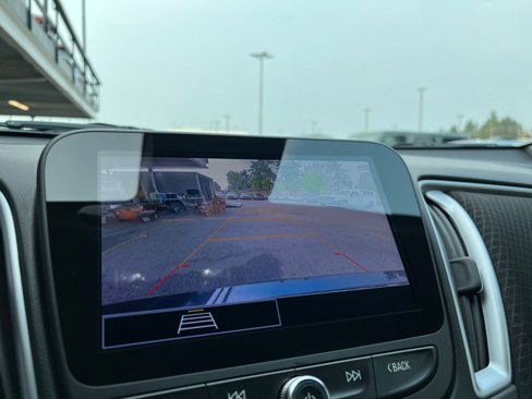Used 2023 Chevrolet Malibu LT image 17