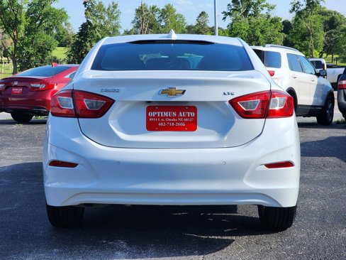 Used 2019 Chevrolet Cruze LT w/ Convenience Package image 6