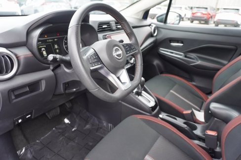 Used 2024 Nissan Versa SR image 11