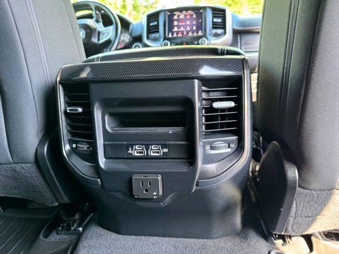 Used 2019 RAM 1500 Big Horn image 17
